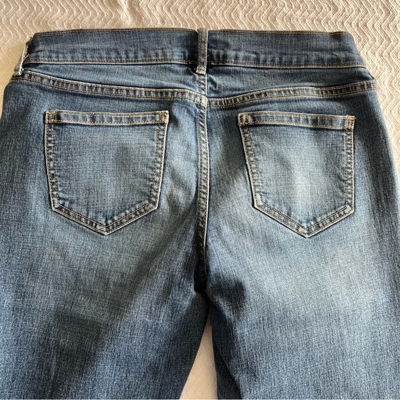 Old Navy Boyfriend Jeans distressed - Picture 7 of 11